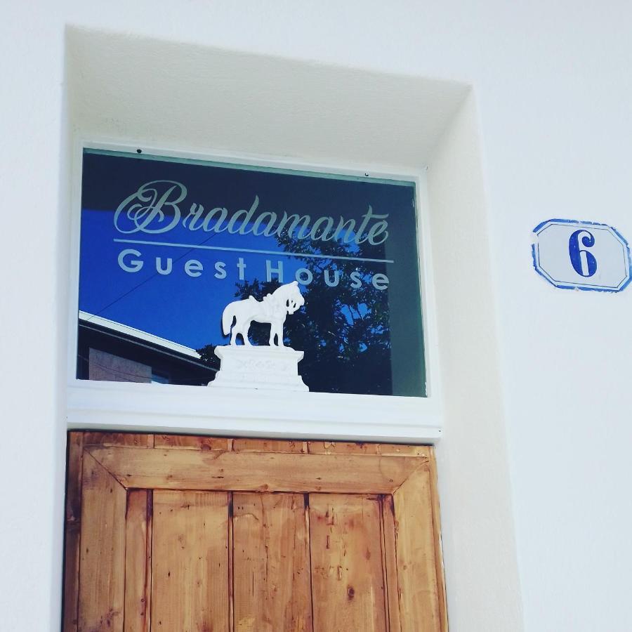 Bradamante Guest House Чинізі Екстер'єр фото
