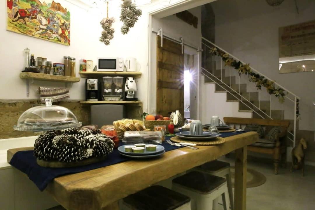 Bradamante Guest House Чинізі Екстер'єр фото